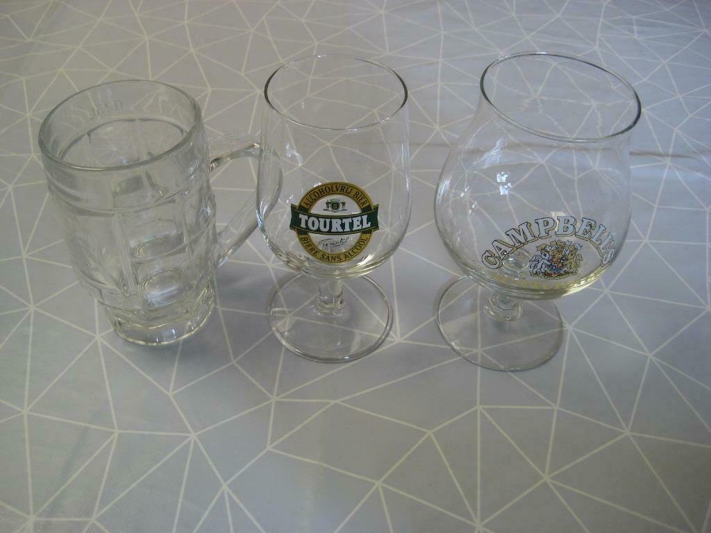 bierglas glazen: 1 hoegaarden, 1 tourtel, 1 campbells, Ophalen of Verzenden, Zo goed als nieuw, Glas of Glazen, Overige merken