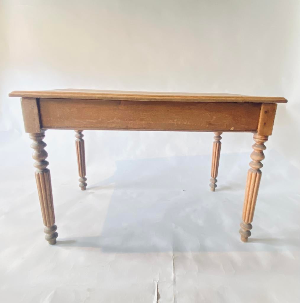 Antieken / ventage cafe tafel, Ophalen