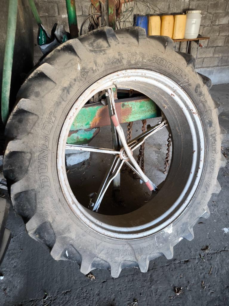 Roues jumelées Molçon, Articles professionnels, Agriculture | Pièces | Pneus, Jantes & Essieux, Enlèvement ou Envoi