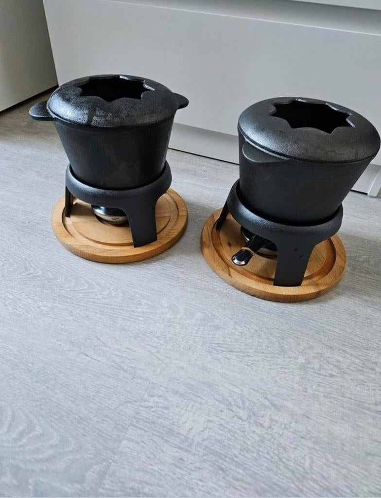 Gietijzeren fonduepotten navaris, Ophalen of Verzenden, Zo goed als nieuw