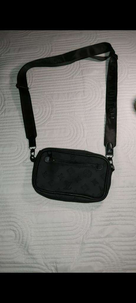 Sacoche Louis vuitton/Louis vuitton handtas, Handtassen en Accessoires, Ophalen of Verzenden