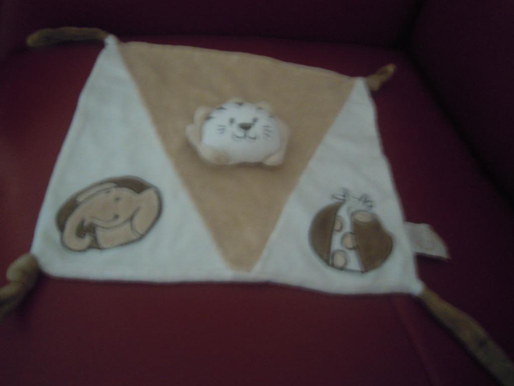 knuffeldoekje vaco leeuw(doosF), Ophalen of Verzenden