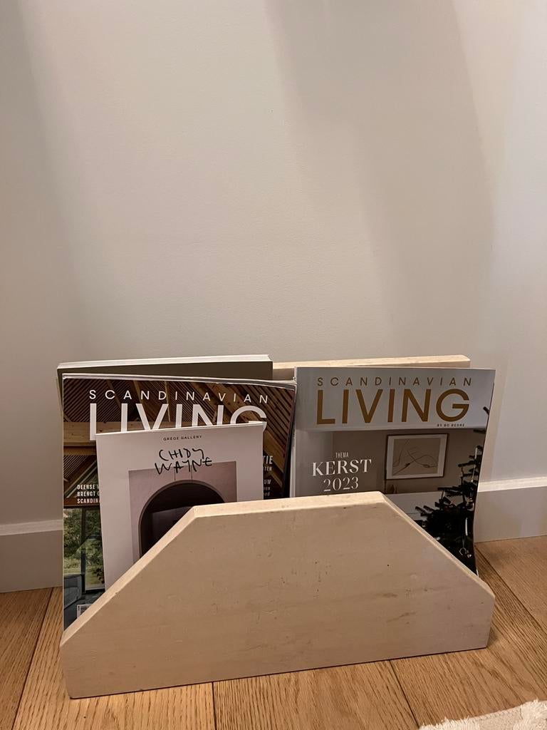 travertin tijdschriftenhouder, Ophalen, Zo goed als nieuw