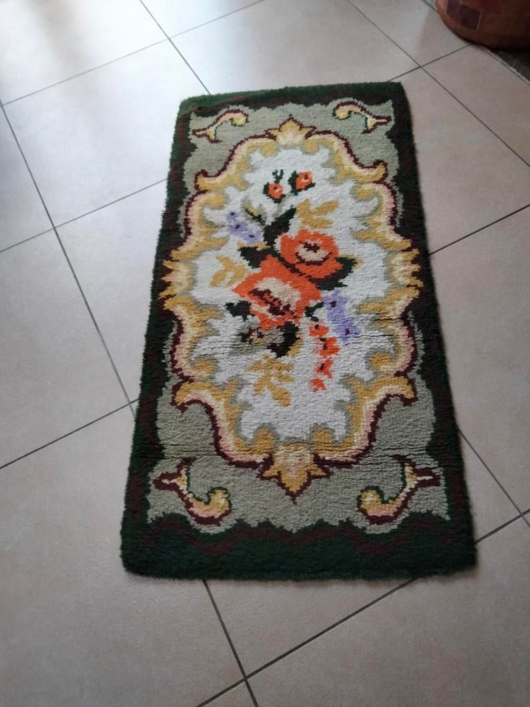 smyrna tapijt.afm 68 op 140 cm, Huis en Inrichting, Ophalen, Groen