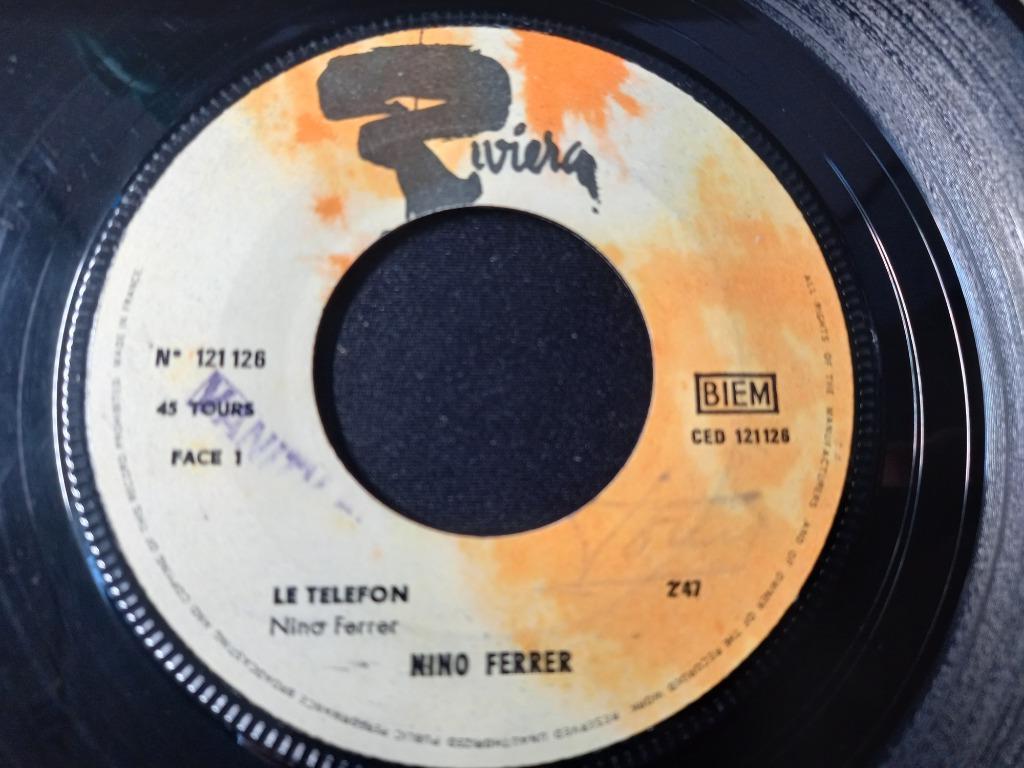 Nino Ferrer ‎– Le Telefon / Je Cherche Une Petite Fille ' 7, Gebruikt, 7 inch, Single, Ophalen of Verzenden