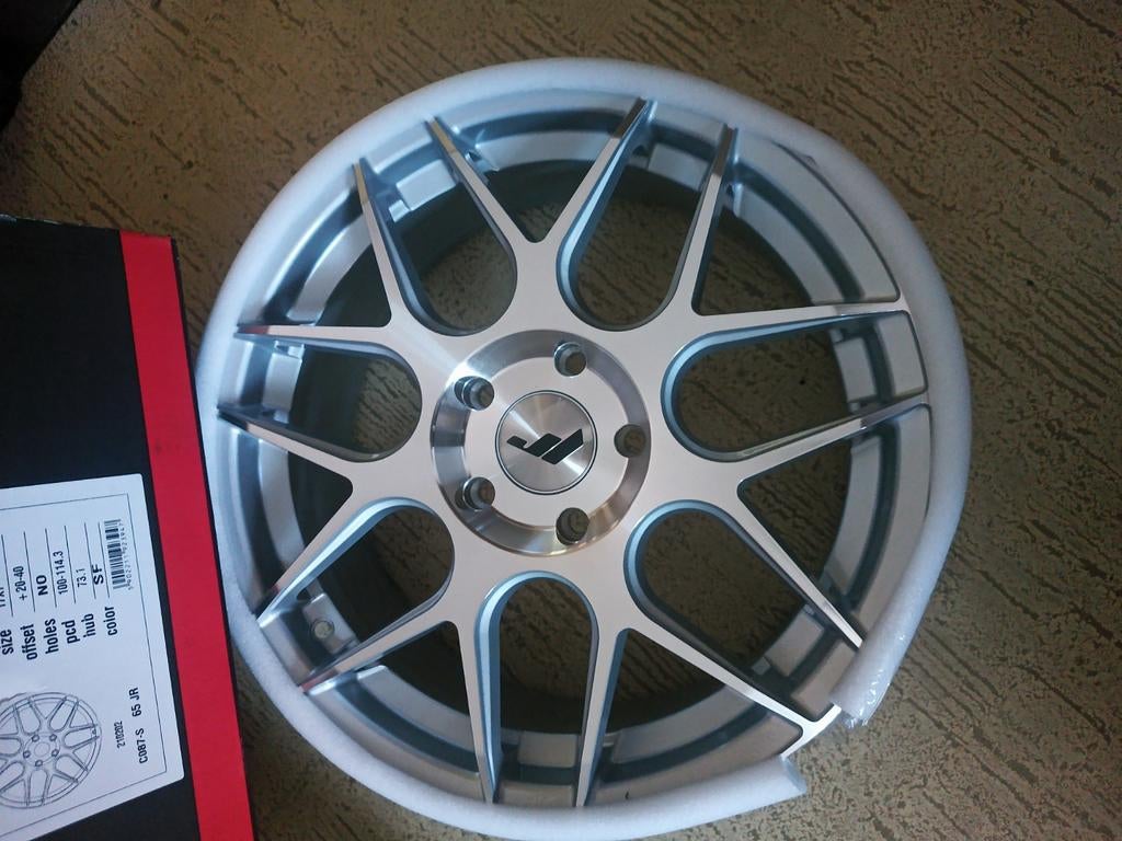 Jr 18 17 inch nooit gebruikt, Auto-onderdelen, Banden en Velgen, Ophalen of Verzenden, Velg(en)