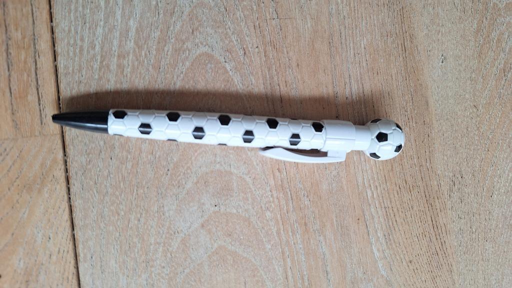 Voetbal pen, Ophalen of Verzenden