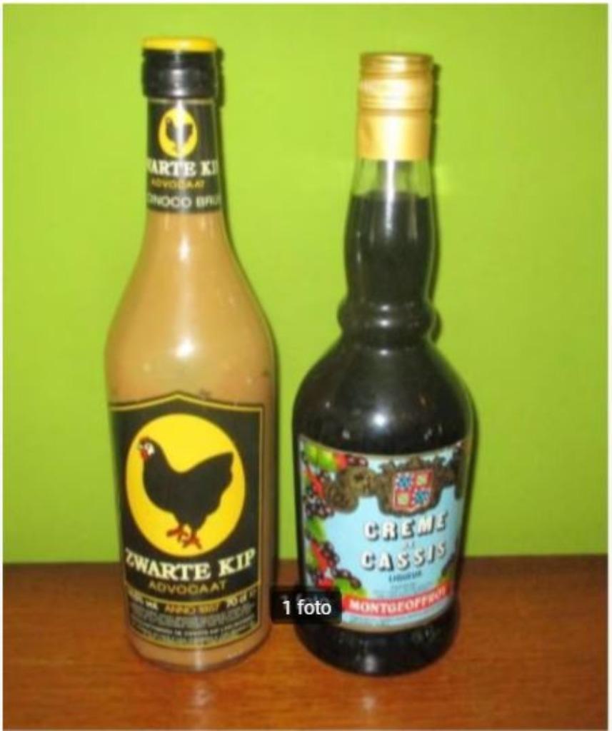 2 Ongeopende Likeuren - Advocaat / Creme de Cassis, Verzamelen, Ophalen of Verzenden, Nieuw, Overige typen, Vol
