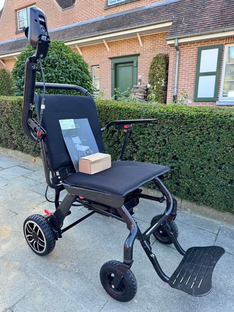 Lichtgewicht Carbon Elektrische Rolstoel invalide rolwagen, Ophalen of Verzenden, Inklapbaar, Nieuw, Elektrische rolstoel