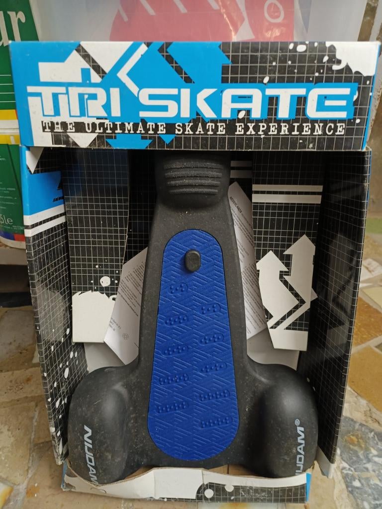 Tri Skate, Enlèvement, Neuf