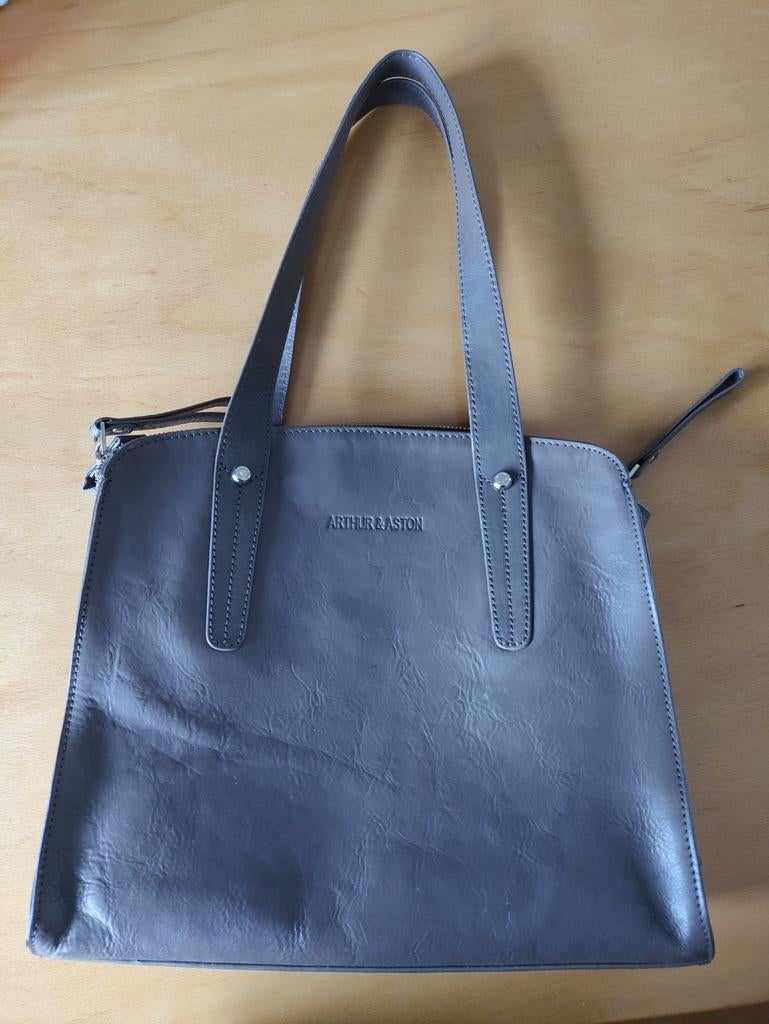 ARHUR & ASTON, LEDER, NOOIT GEBRUIKT, Handtassen en Accessoires, Tassen | Damestassen, Ophalen of Verzenden, Zo goed als nieuw