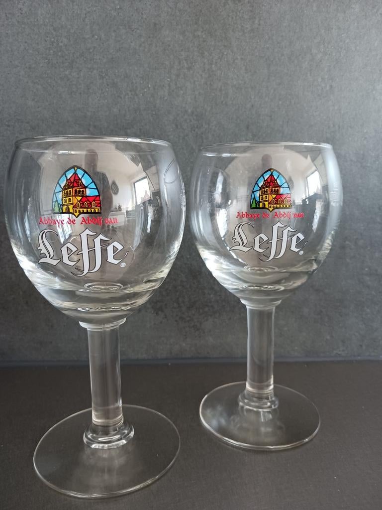 2 Leffe glazen, Verzamelen, Biermerken, Ophalen, Zo goed als nieuw, Leffe