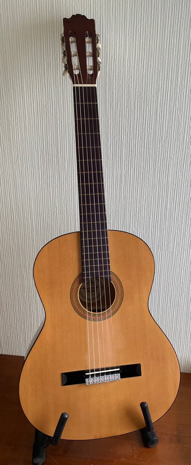Guitare classique 4/4 avec housse., Muziek en Instrumenten, Snaarinstrumenten | Gitaren | Akoestisch, Zo goed als nieuw, Ophalen