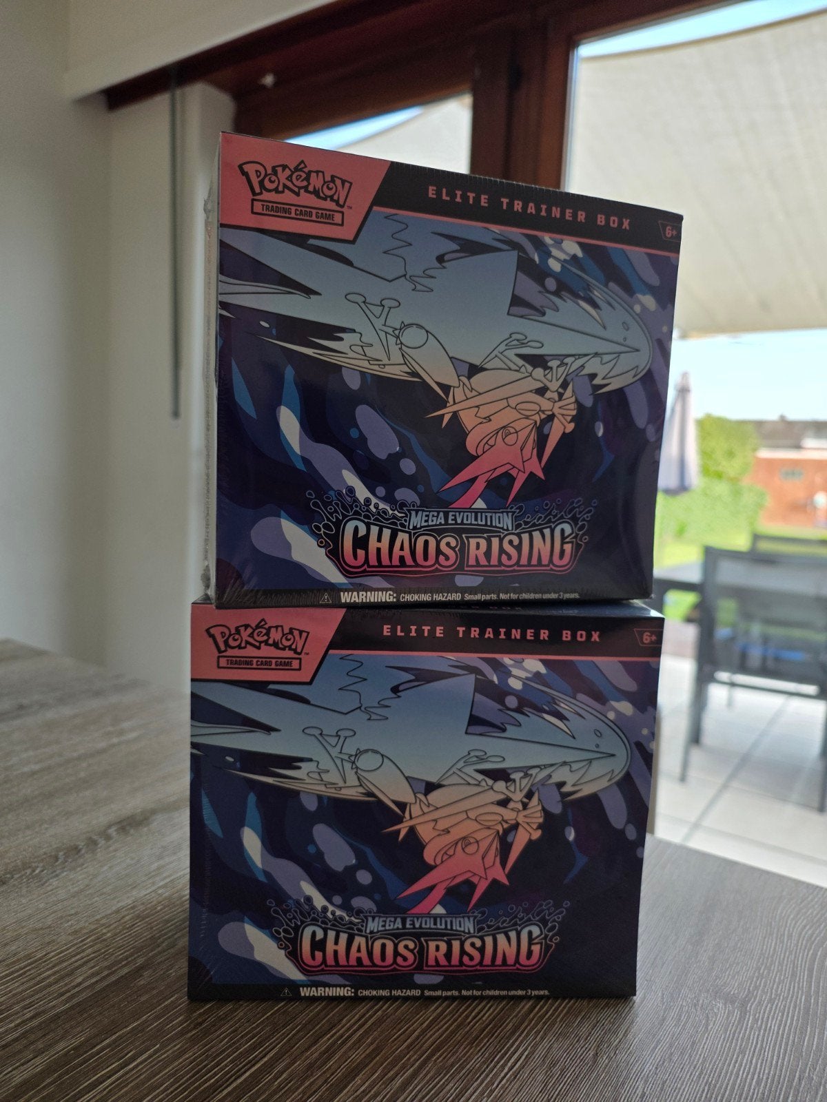 Pokemon Chaos Rising ETB 2x beschikbaar, Ophalen, Nieuw, Overige typen, Foil