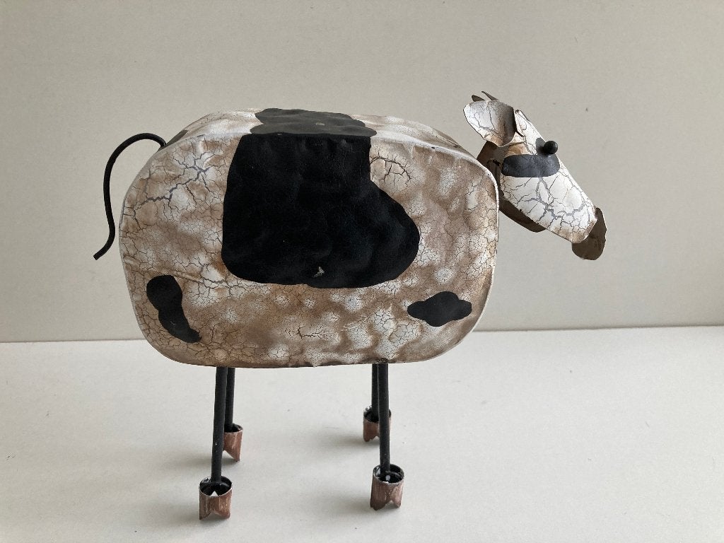 Vintage handgemaakte moderne koe in metaal, Antiek en Kunst, Ophalen of Verzenden, Zoogdier, 20 - 50 cm, Wit
