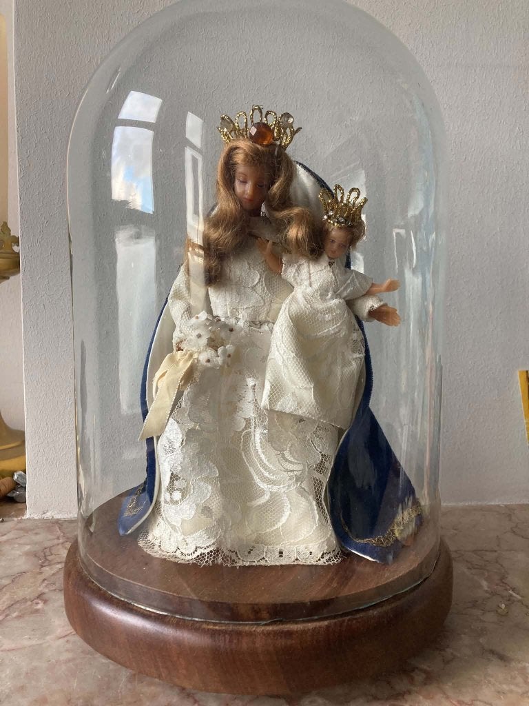 Beeld Maria in glazen stolp (36 cm), Antiek en Kunst, Ophalen