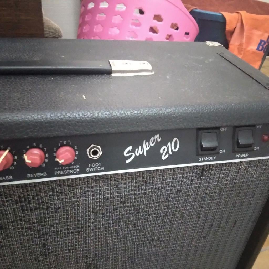 Fender super 210, Musique & Instruments, Amplis | Basse & Guitare, Utilisé, Guitare, 50 à 100 watts, Enlèvement