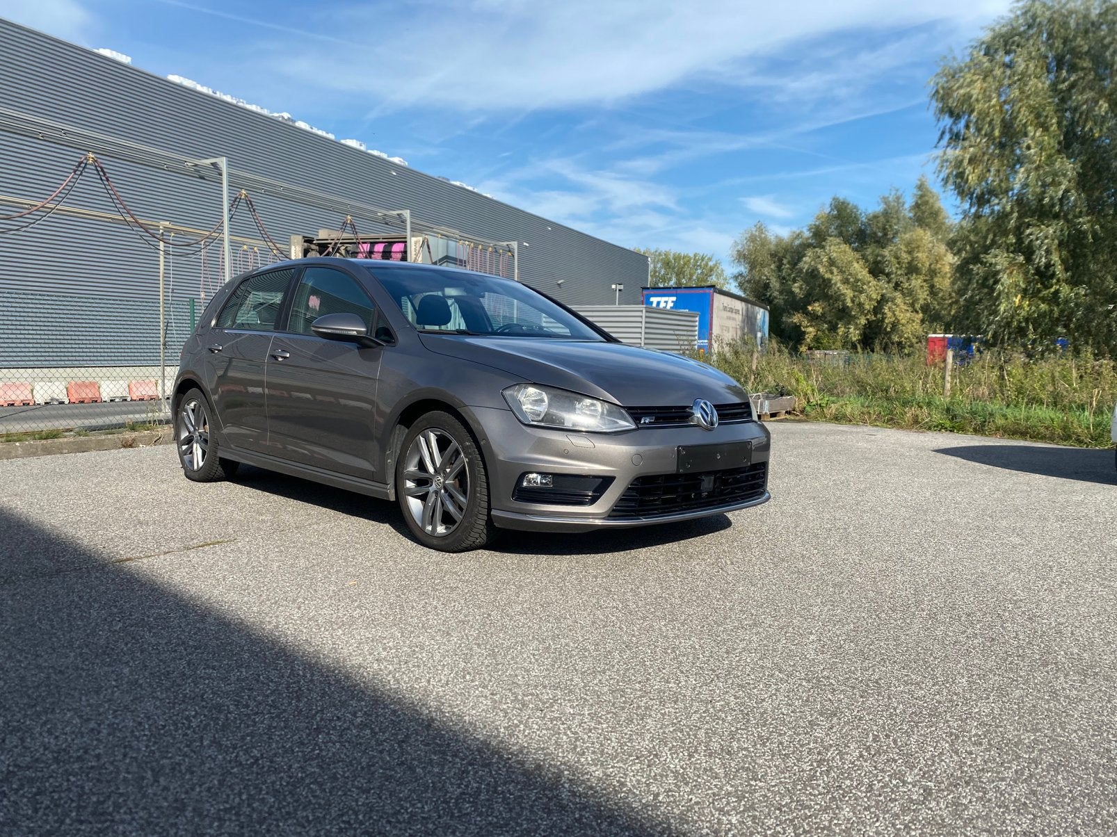 VW Golf. 1,2. Ligne R. 2015. Nouveau moteur, Euro 5, Achat, Entreprise, Boîte manuelle