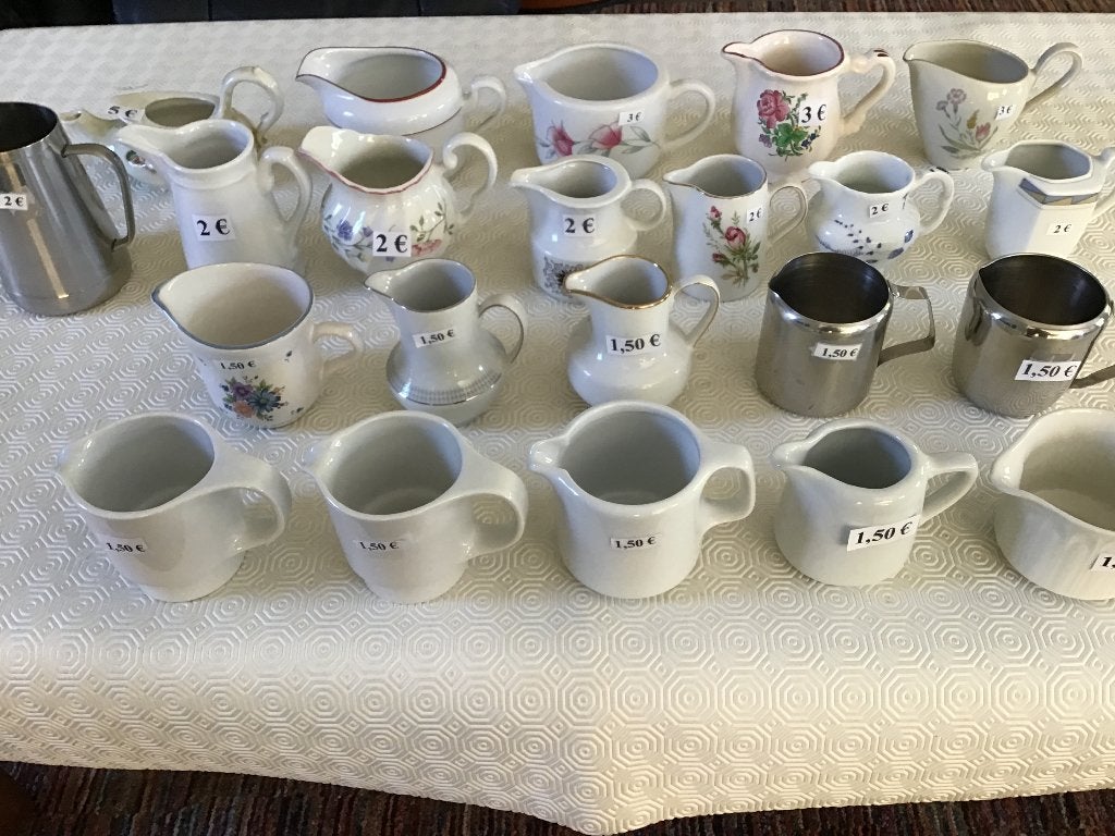 22 pots à lait différents à des prix avantageux, Enlèvement ou Envoi, Comme neuf