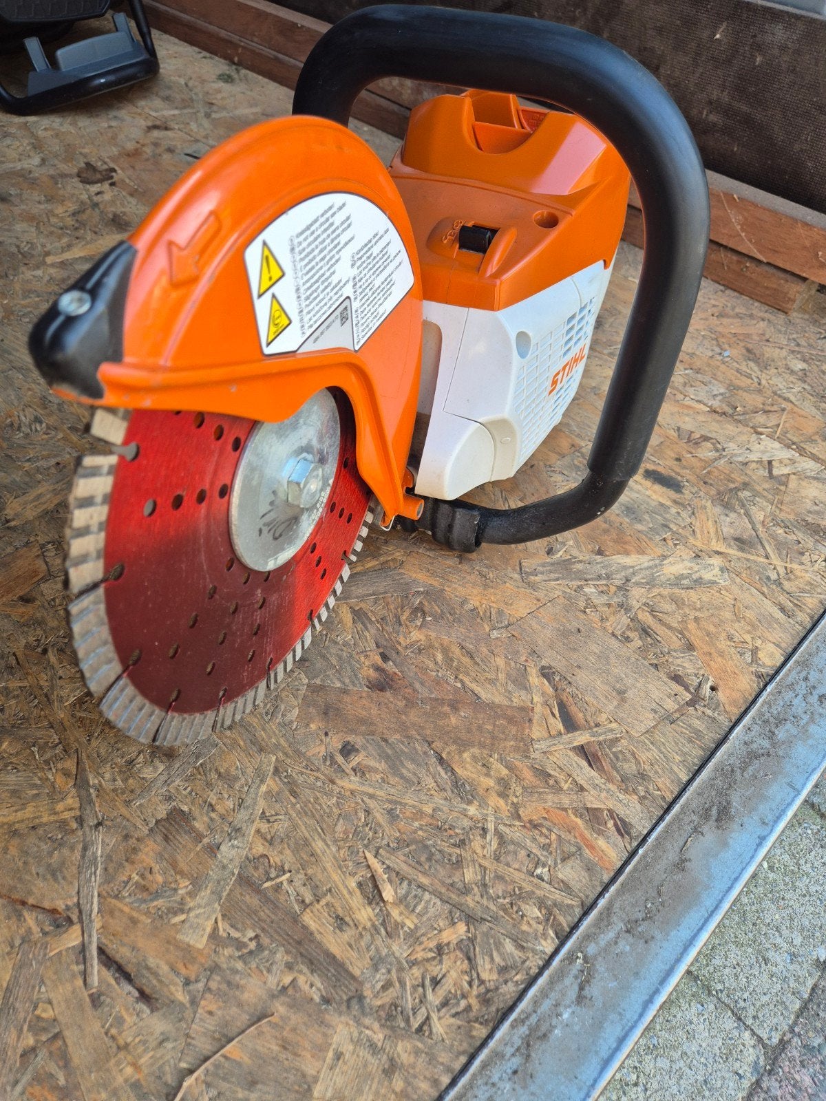 COUPE-BATTERIE STIHL TSA 230 ! EN PARFAIT ÉTAT !, Bricolage & Construction, Outillage | Outillage à main, Comme neuf, Scie, Autres marques