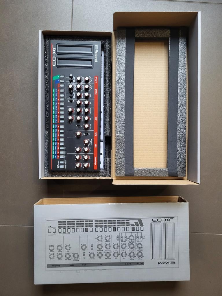 Roland JX-03, Ophalen