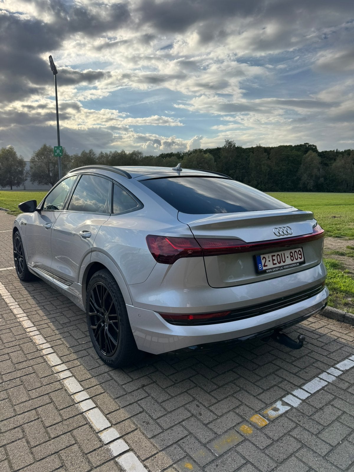Audi E-tron sportback, Auto's, Automaat, Zwart, Elektrisch, 5 zetels