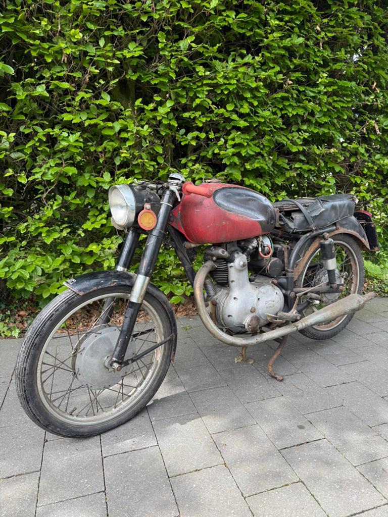 Italiaanse motorfietsen: Mv Agusta, Parilla, Rumi, Maserati, Sport