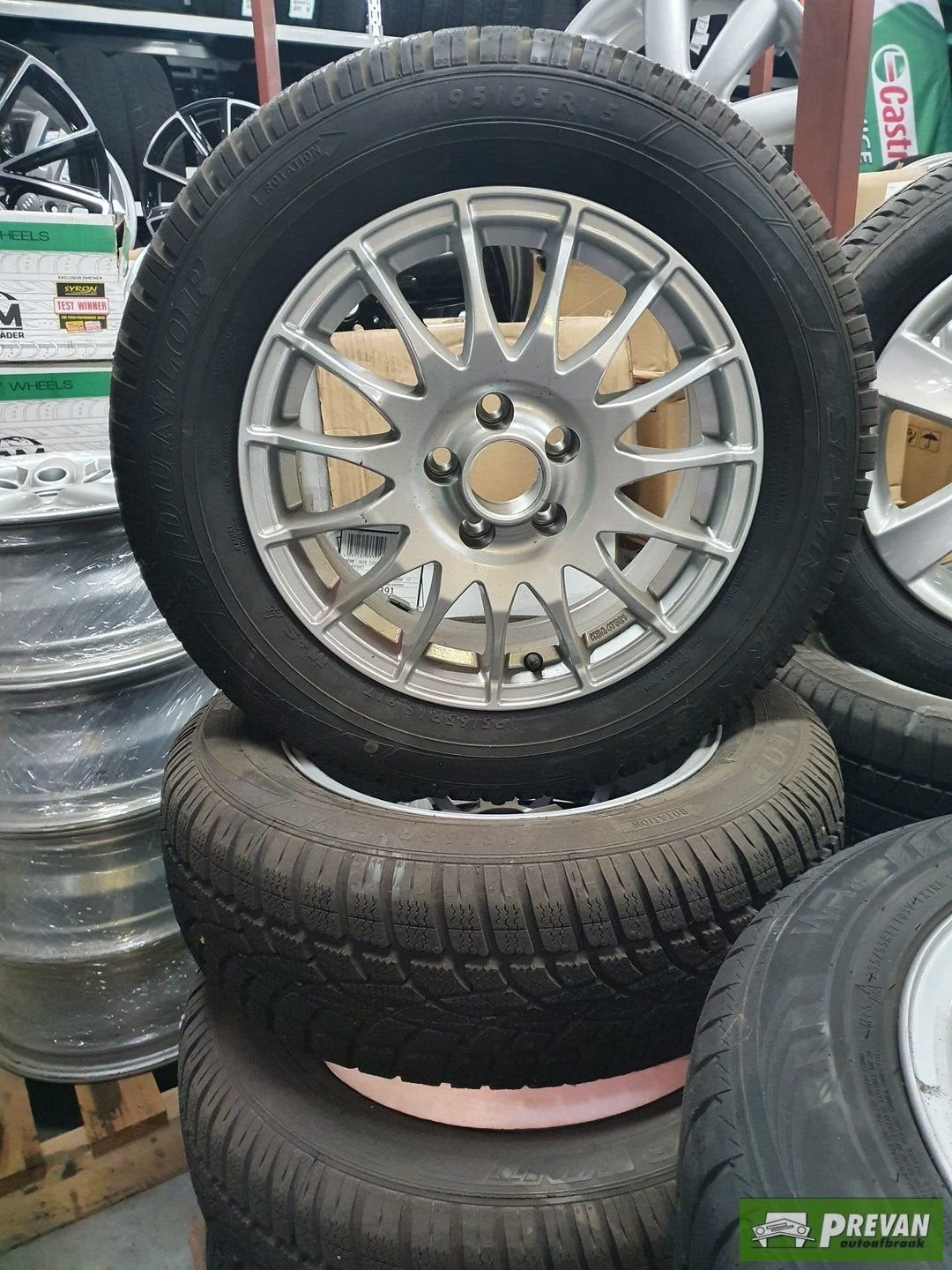 Volkswagen Golf 4 winterbanden Florida velgen 195/65/15 Dunl, Auto-onderdelen, Banden en Velgen, Gebruikt, 15 inch, -, -