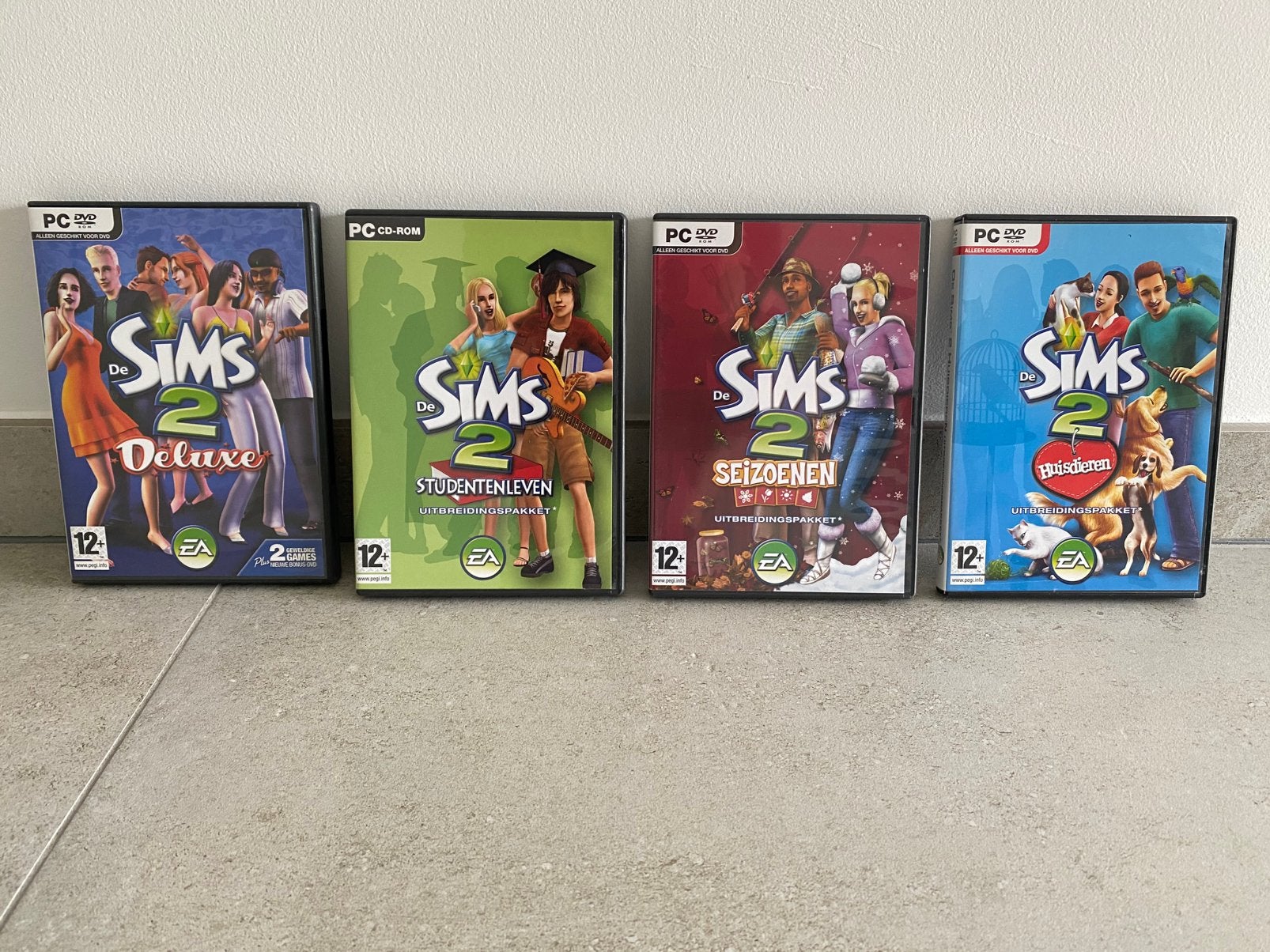 De Sims 2 collectie – 4 originele PC-games, Games en Spelcomputers, 1 speler, Eén computer, Ophalen of Verzenden, Zo goed als nieuw