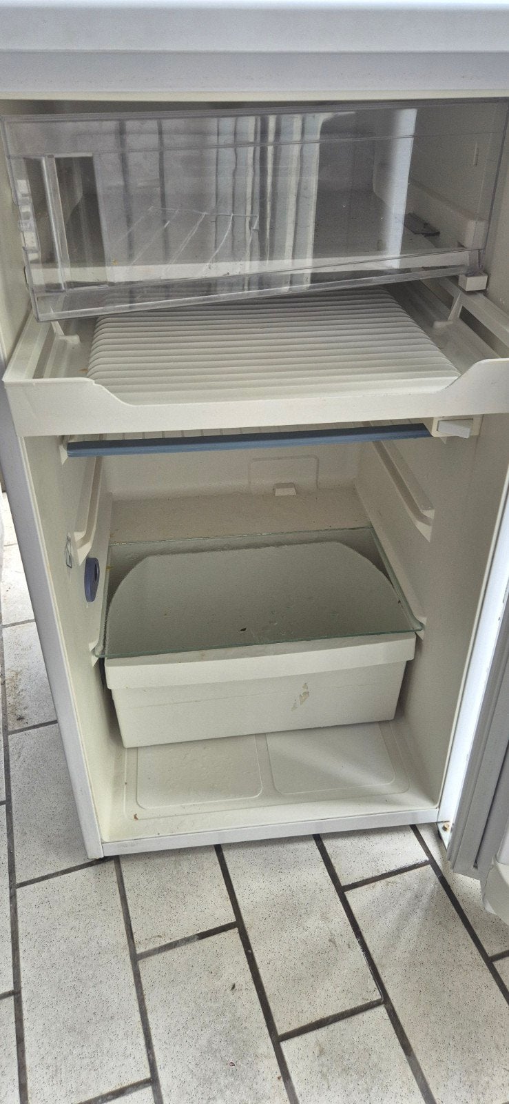 Petit frigo  à donner, Elektronische apparatuur, Koelkasten en IJskasten, Ophalen of Verzenden