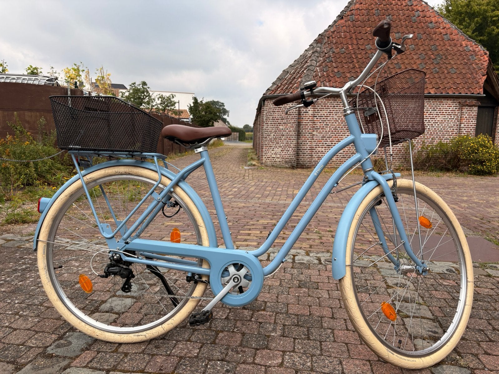 NIEUWE Elops 520 fiets, Fietsen en Brommers, Fietsen | Dames | Moederfietsen, Ophalen, Zo goed als nieuw, Mandje