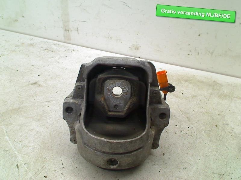 MOTORSTEUN LINKS Audi A4 (B8) (01-2007/12-2015) (8R0199381), Auto-onderdelen, Info@audi.de, Audi, Audi AG, Gebruikt