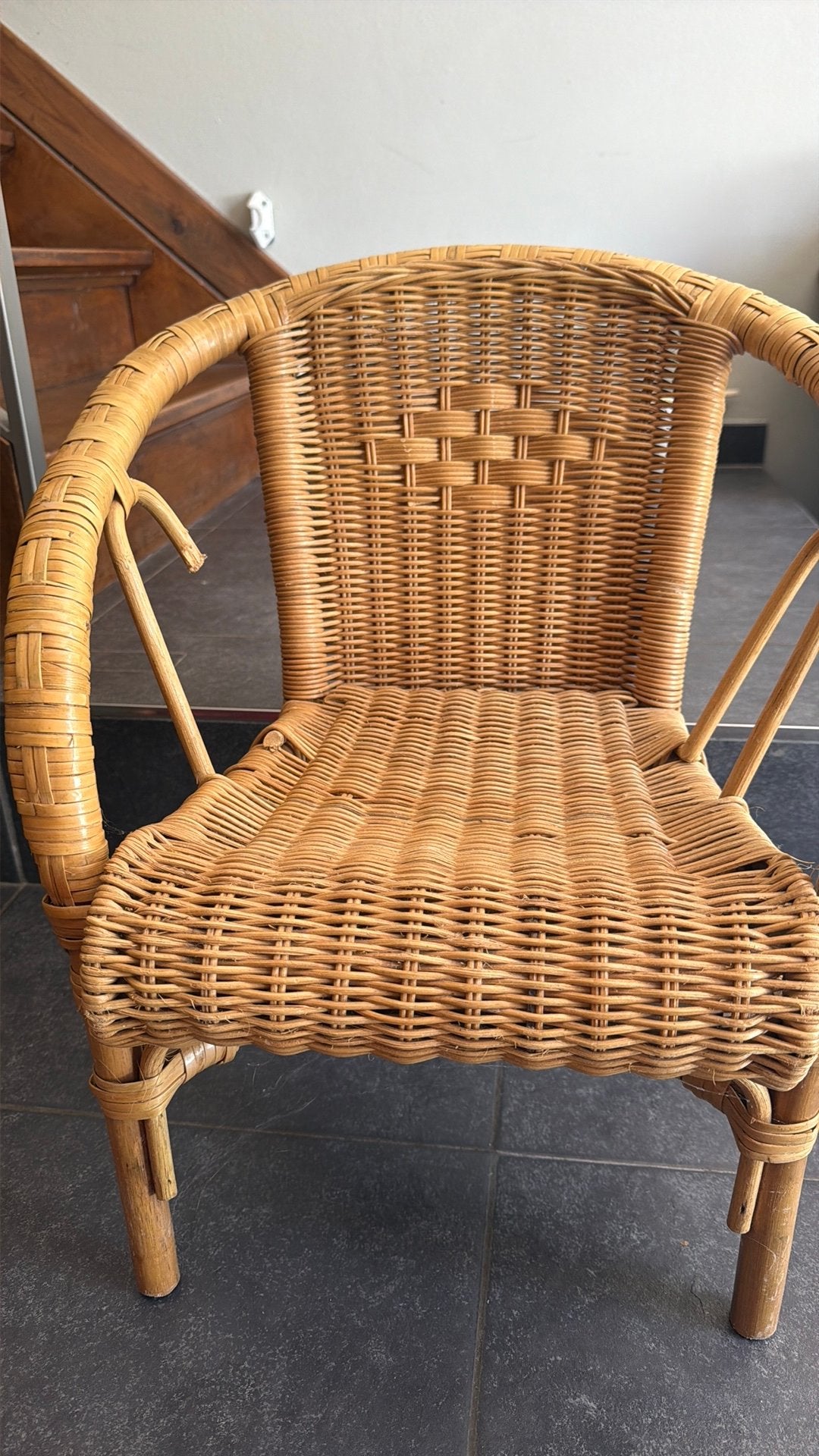 Petite chaise enfant en osier vernis, Maison & Meubles, Chaises, Osier ou Rotin, Autres couleurs, Enfant cottage country, Enlèvement