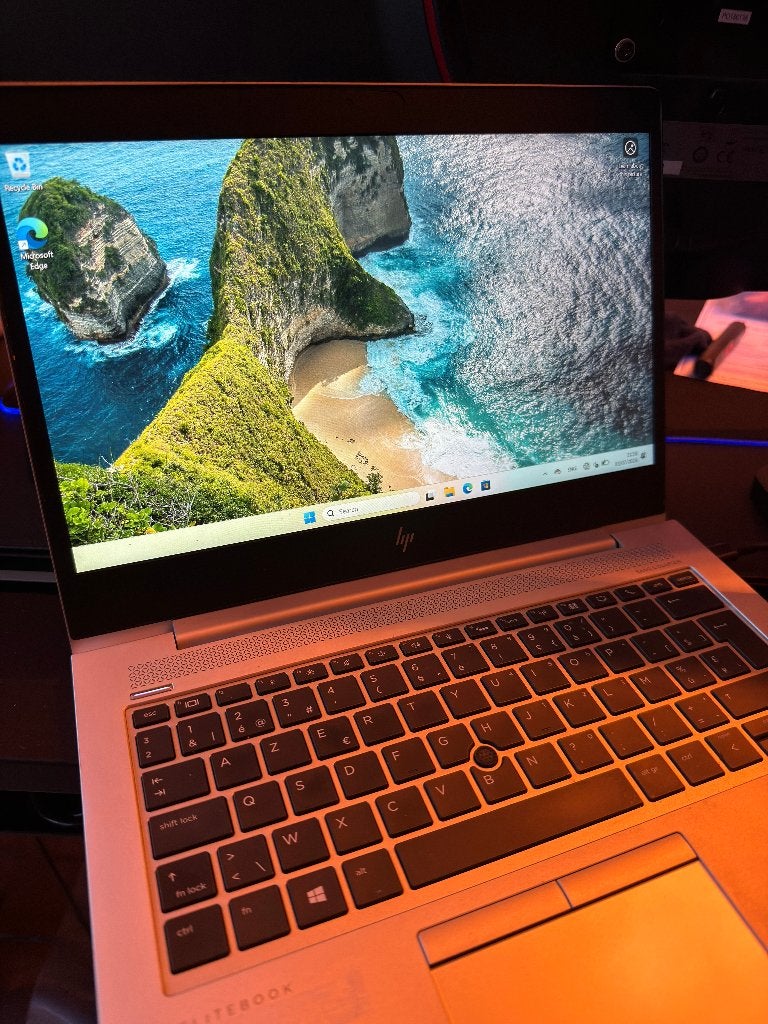 HP EliteBook Laptop i5 7th Gen / 256GB SSD / Windows 11, Enlèvement ou Envoi, Intel(R) Core i5, SSD, Azerty