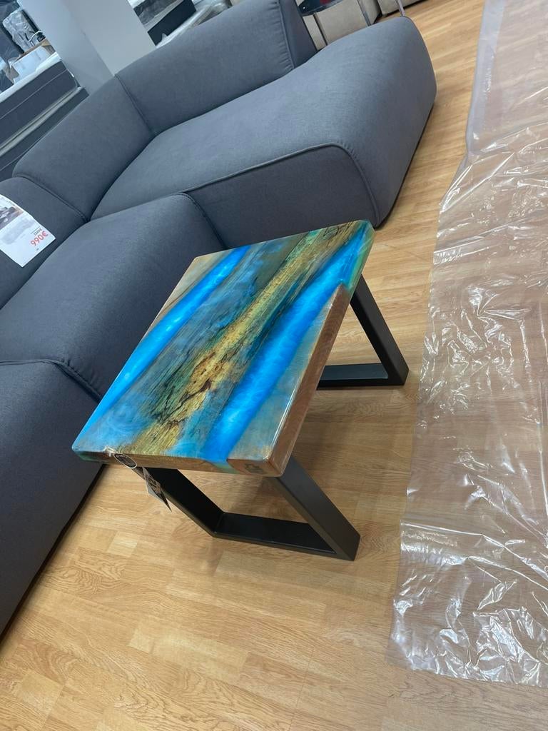 Table basse en époxy, style industriel, Maison & Meubles, Tables | Tables de salon, Comme neuf, Enlèvement ou Envoi