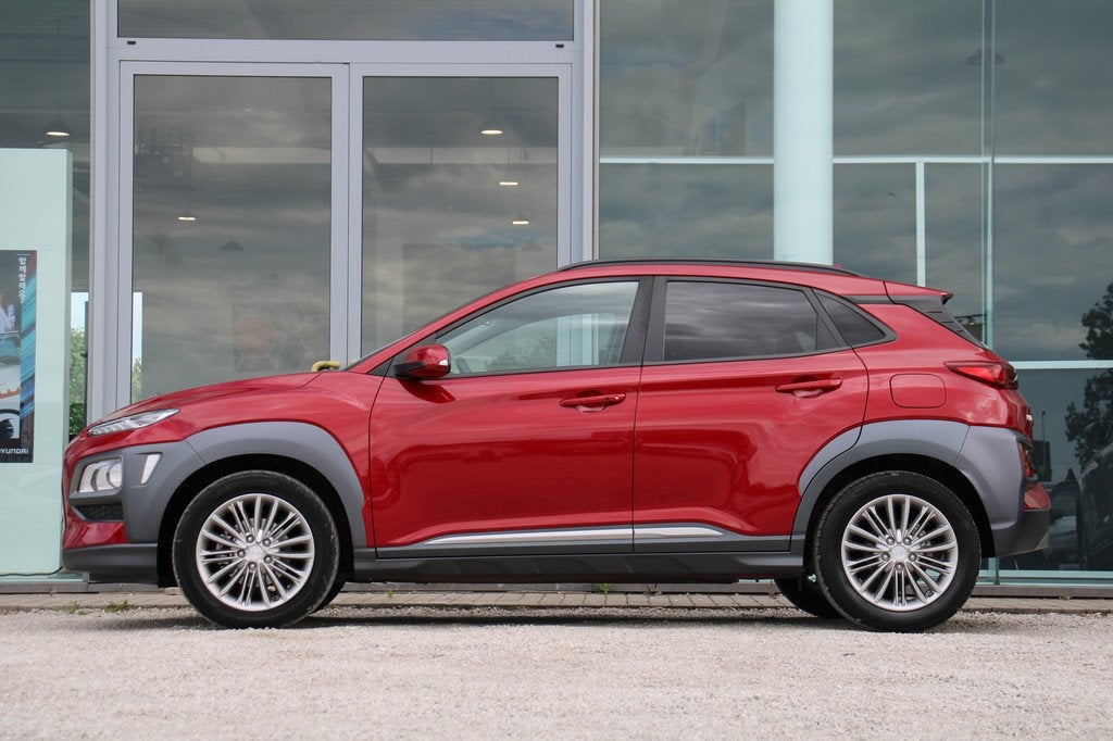 Hyundai KONA M6 °Zetelverwarming Apple Carplay Android Auto, Voorwielaandrijving, Stof, Gebruikt, Zwart