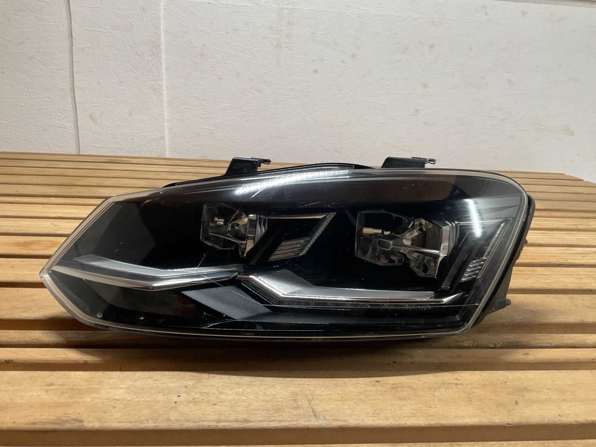 Koplamp Volkswagen Polo 6C FULL LED 6C1941035 Links B3-378, Autos : Pièces & Accessoires, Volkswagen, Volkswagen AG, Vw@volkswagen.de
