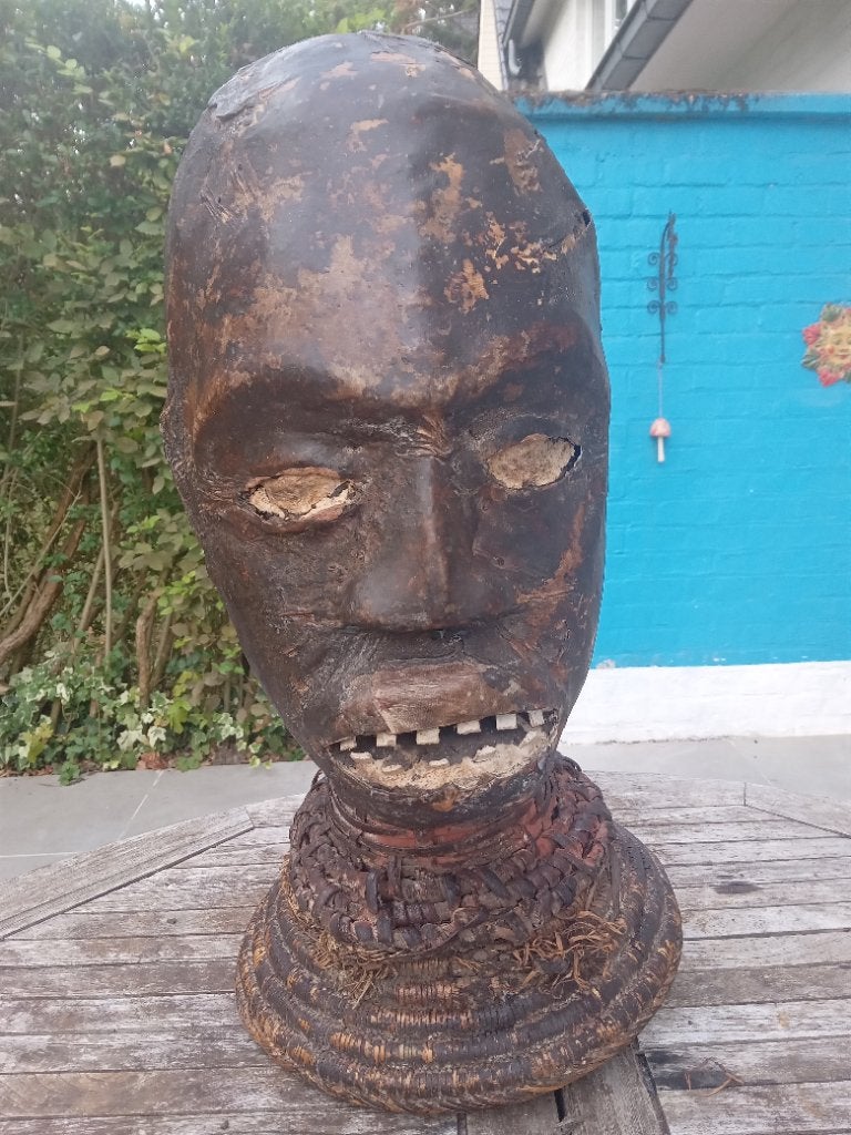 Ekoi masker uit de jaren 50, Ophalen, Gebruikt