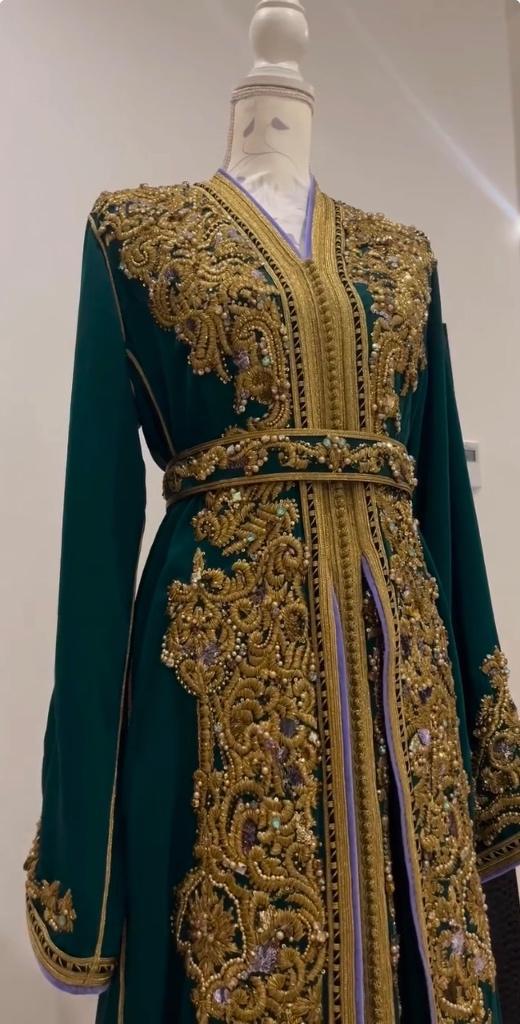 Takchita lebsa groen, Kleding | Dames, Jurken, Maat 42/44 (L), Nieuw, Ophalen of Verzenden, Onder de knie