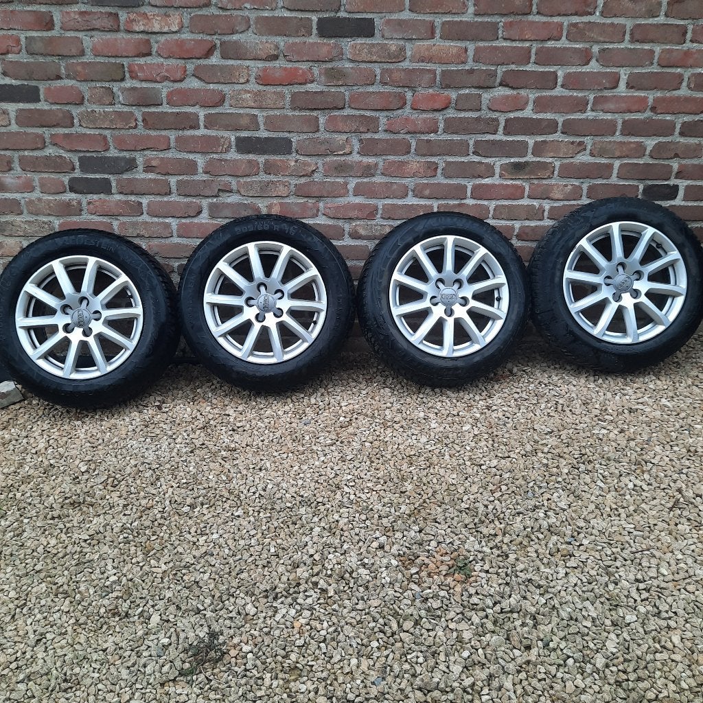 Kit hiver Audi A4, Autos : Pièces & Accessoires, Pneus hiver, 16 pouces, Véhicule de tourisme, 205 mm