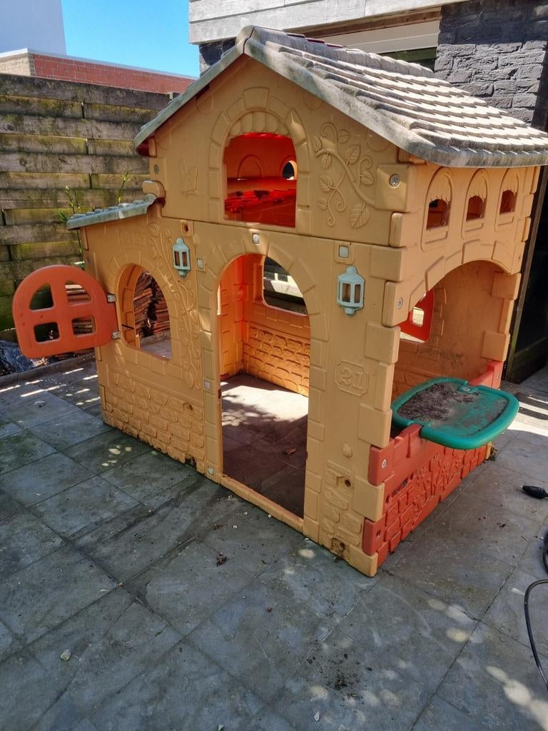 Kinderspeelhuisje, Ophalen