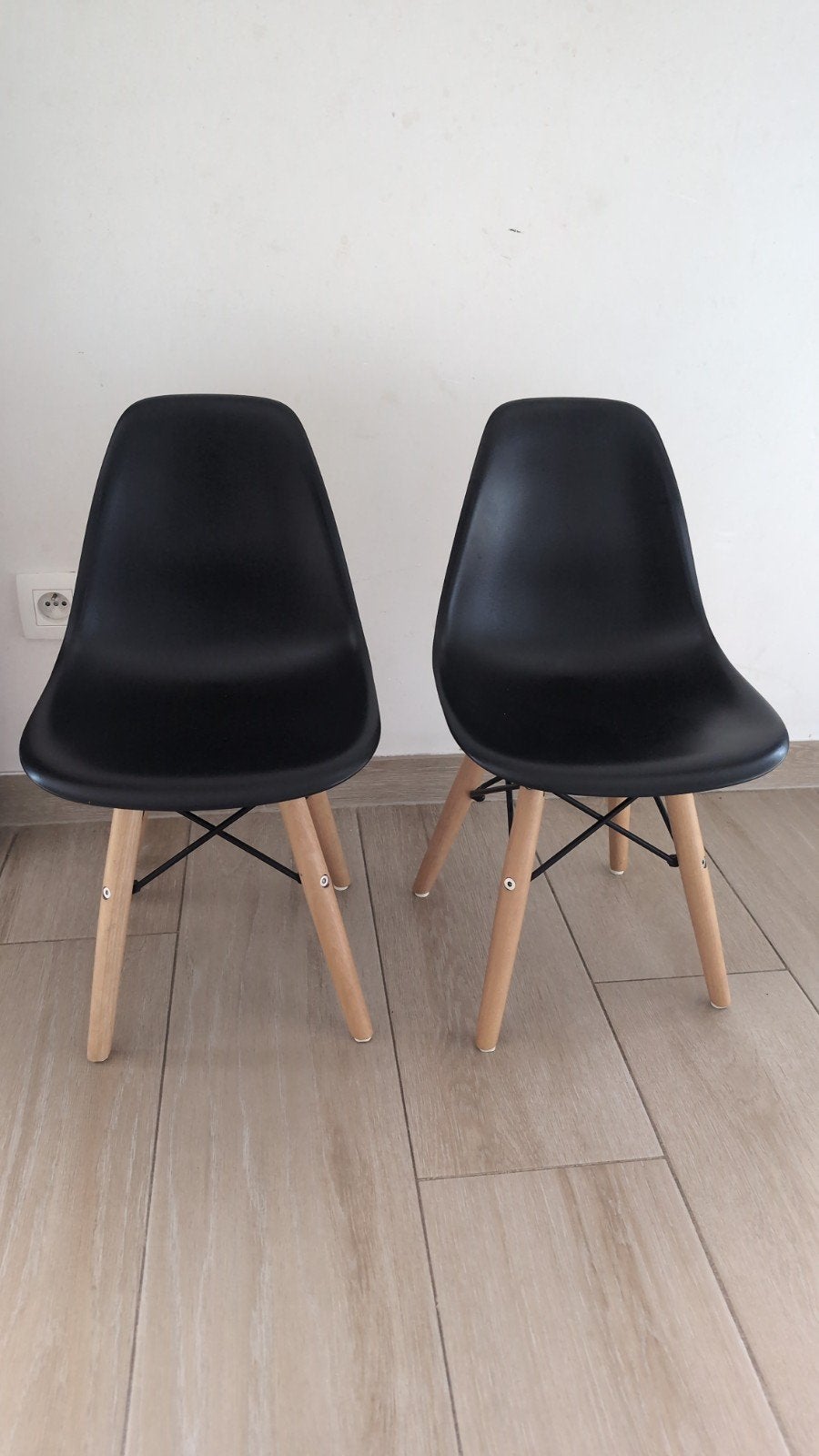 Kinder stoeltjes inspiratie Eames, Kinderen en Baby's, Ophalen, Zo goed als nieuw