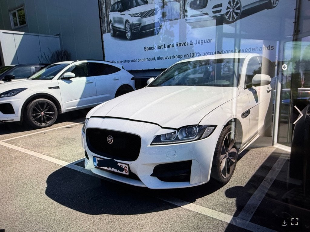 Jaguar XF 2,0 d automaat met Kapotte motor ONLY EXPORT, Auto's, Automaat, Elektrische ramen, Euro 6, Wit