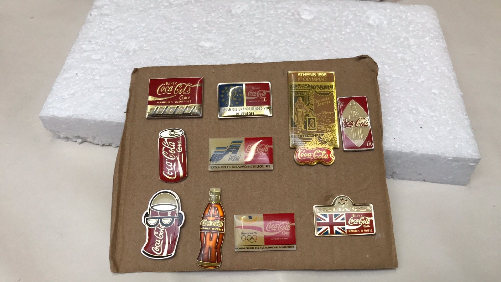 Épinglettes Coca-Cola 10 pièces pour 15€, Enlèvement ou Envoi, Comme neuf, Autres types