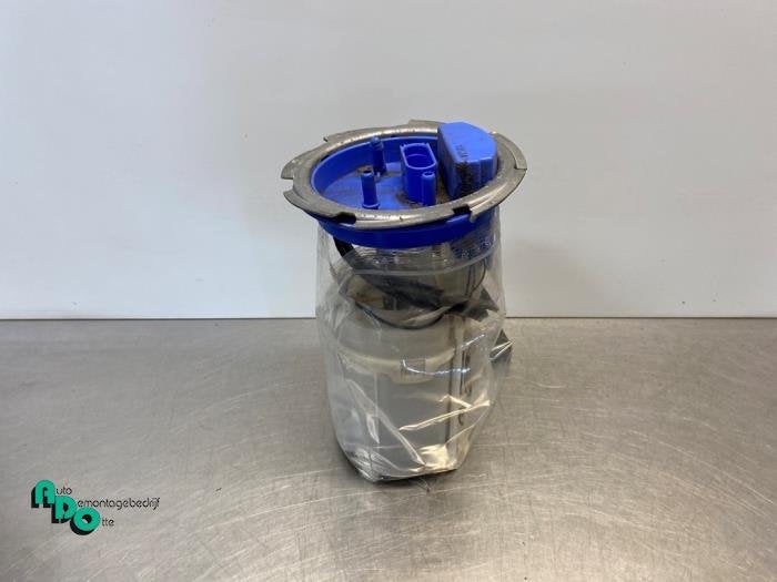 Pompe carburant électrique d'un Volkswagen Golf (Golf 04-), Autos : Pièces & Accessoires, Volkswagen, -, 3 mois de garantie, Utilisé