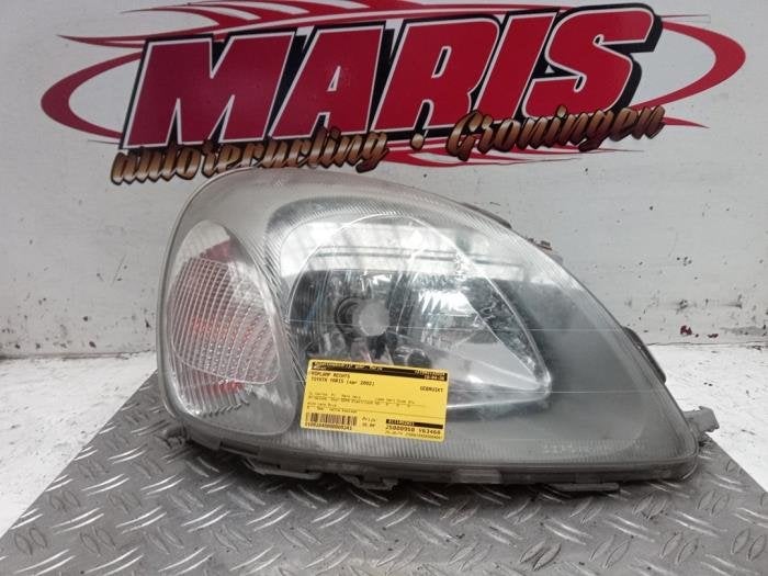 Phare droit d'un Toyota Yaris, -, -, 3 mois de garantie, Toyota