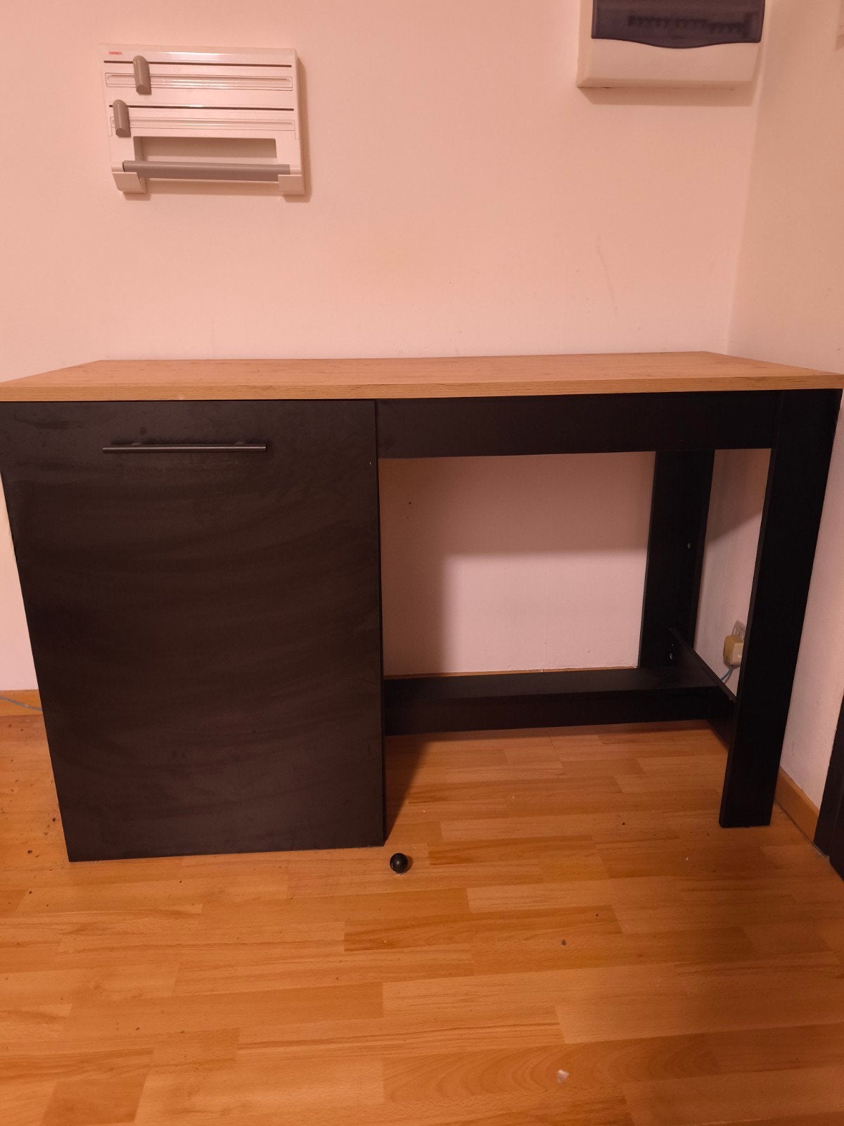 Kookeiland Minto – zwart en houtkleur – Leuven, Maison & Meubles, Enlèvement, Espace de rangement, Noir