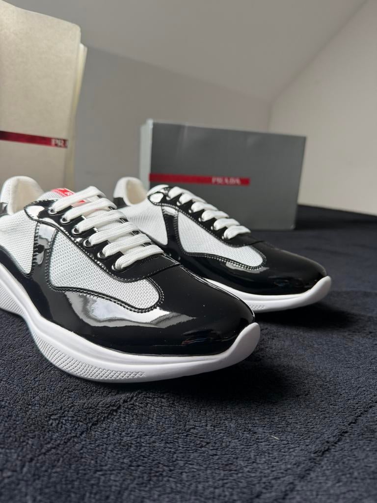 Prada cups maat 43, Ophalen of Verzenden, Nieuw, Zwart