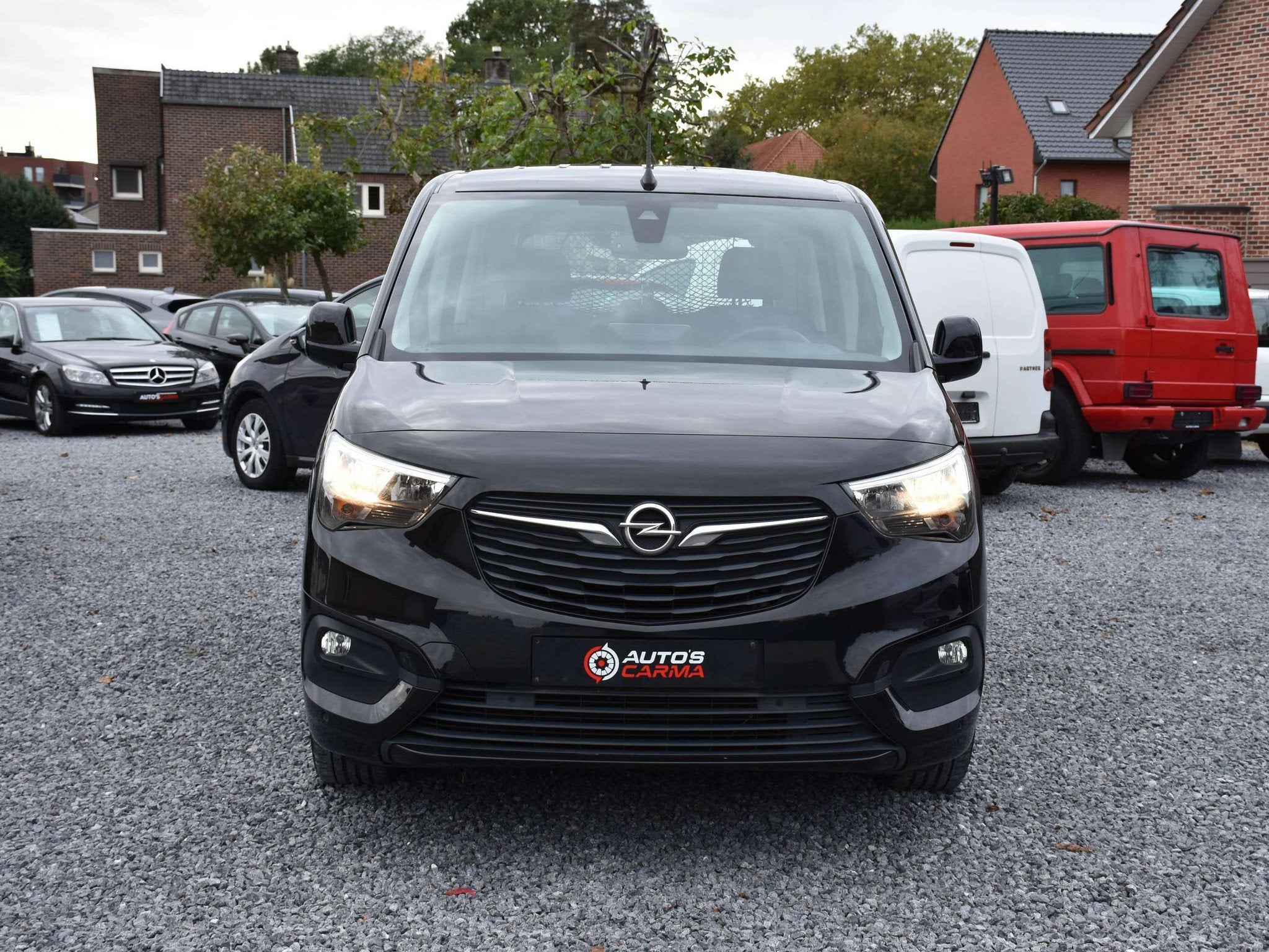 Opel Combo Life Combo Life 1.2 T L1H1 Comfort S/S (EU6.2), Auto's, Monovolume, Gebruikt, 1199 cc, Zwart