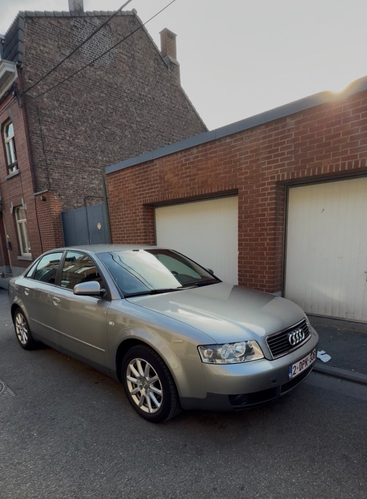 Audi A4 1.6 Essence – 2004 – 230.000 km, Achat, Boîte manuelle, A4, 5 portes